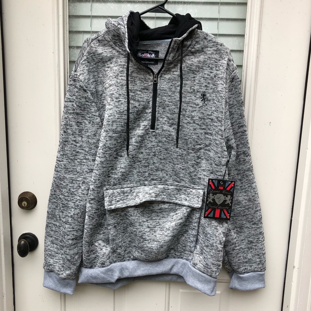 Lions crest men’s sweater w/ hood XL NEW